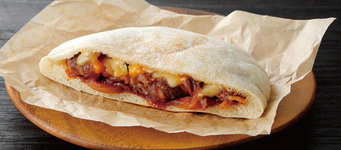 ピタサンド(ピリ辛牛カルビ&チーズ)