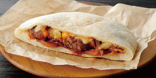 ピタサンド（ピリ辛牛カルビ＆チーズ）