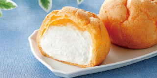 クリームたっぷり！バニラシュークリーム