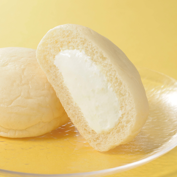 冷やしクリームパン　チーズクリーム